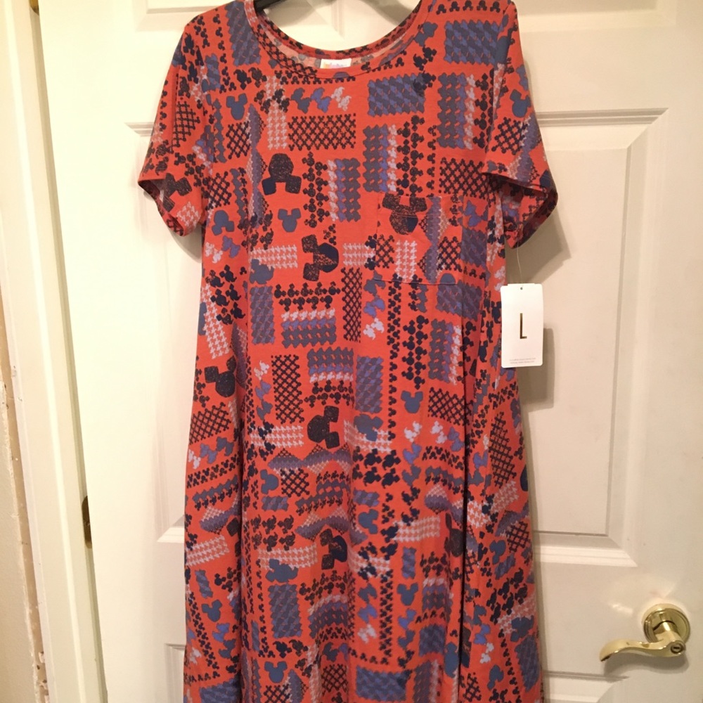 Lularoe Carly: Disney Mickie M